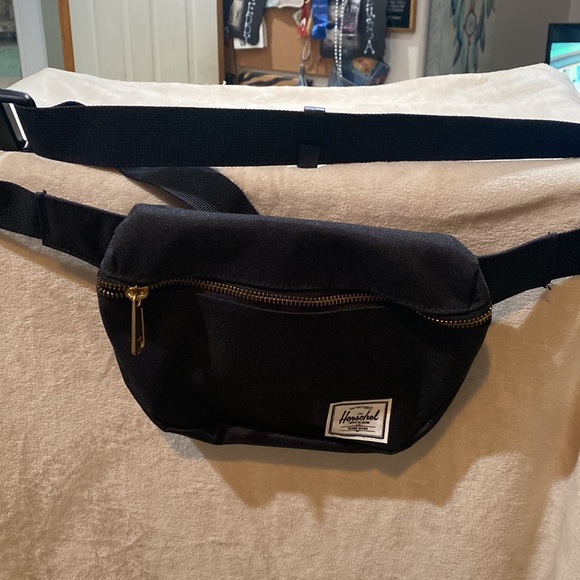 Hershel’s cross body Fanny pack black lined - Picture 2 of 3